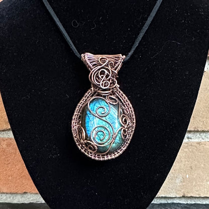 The Turning Stone — Labradorite Copper Tree of Life Pendant