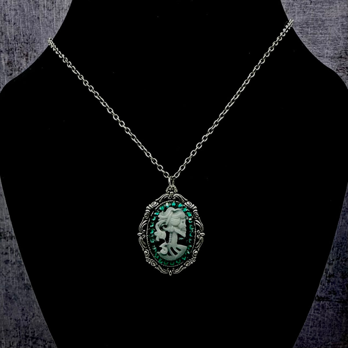 Crypt Cameo